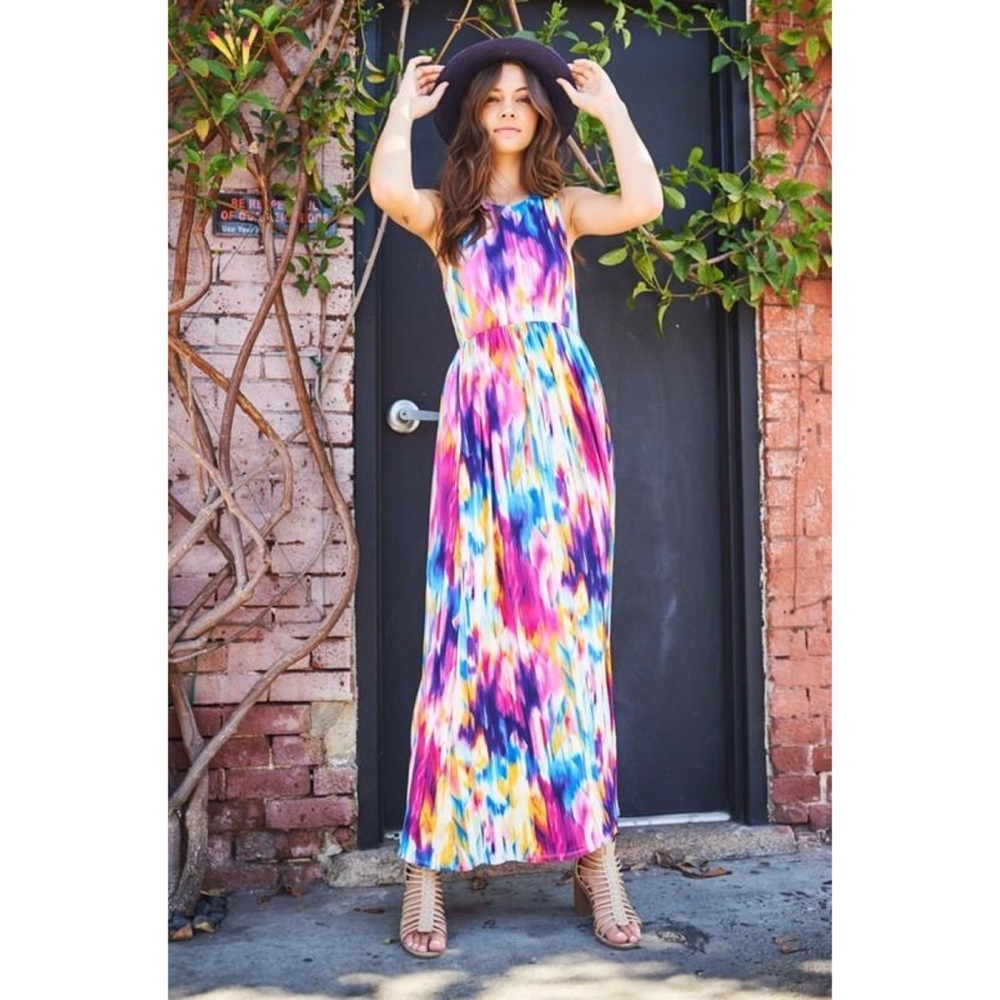 🎉HP🎉 Watercolor Maxi Dress With Pockets - Picture 3 of 9